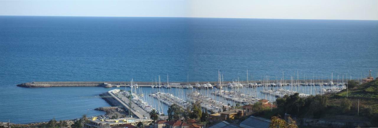 Villa Del Mare Ligure Elvezia Santo Stefano al Mare Eksteriør billede